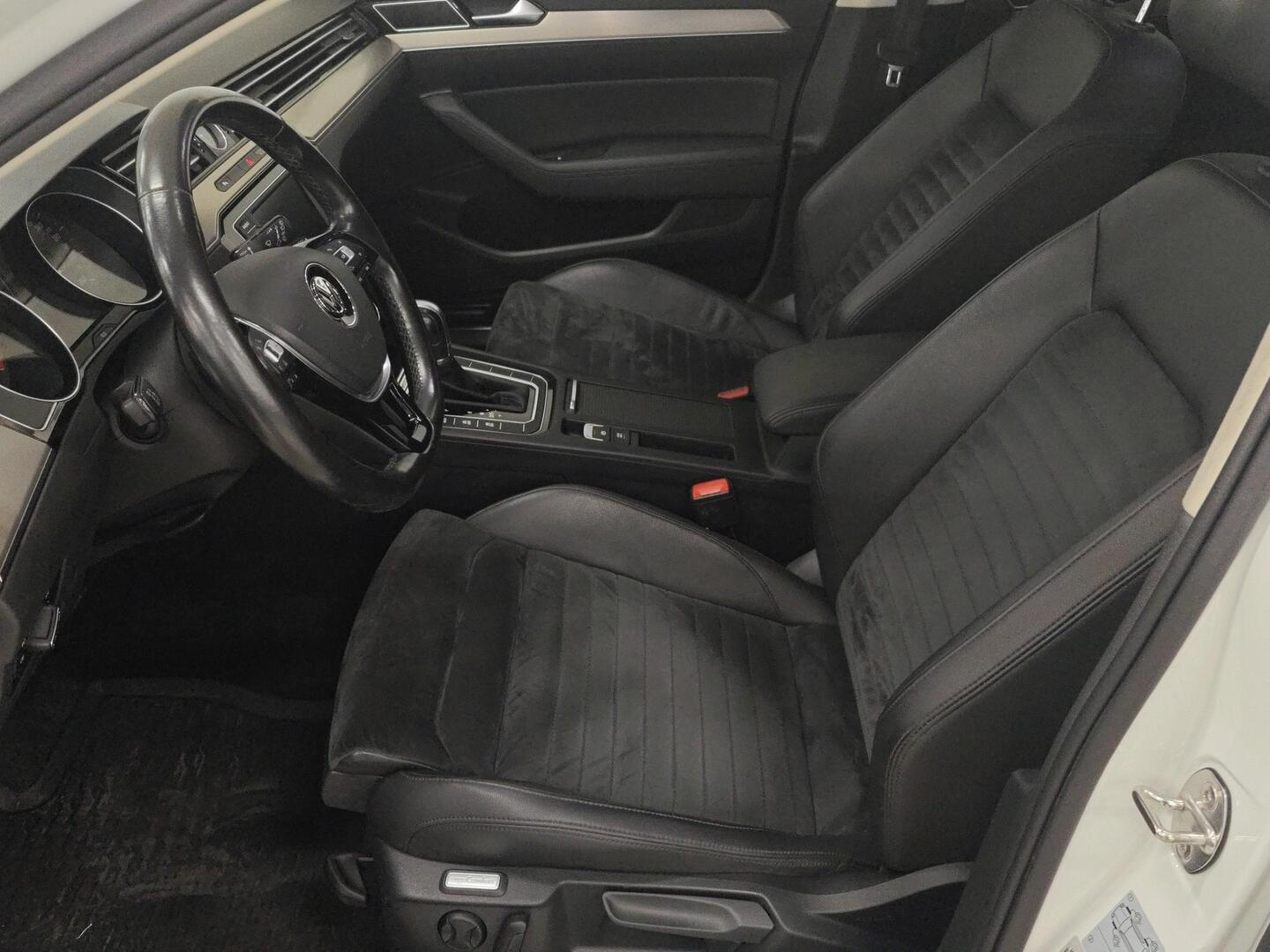 VOLKSWAGEN Passat 2017