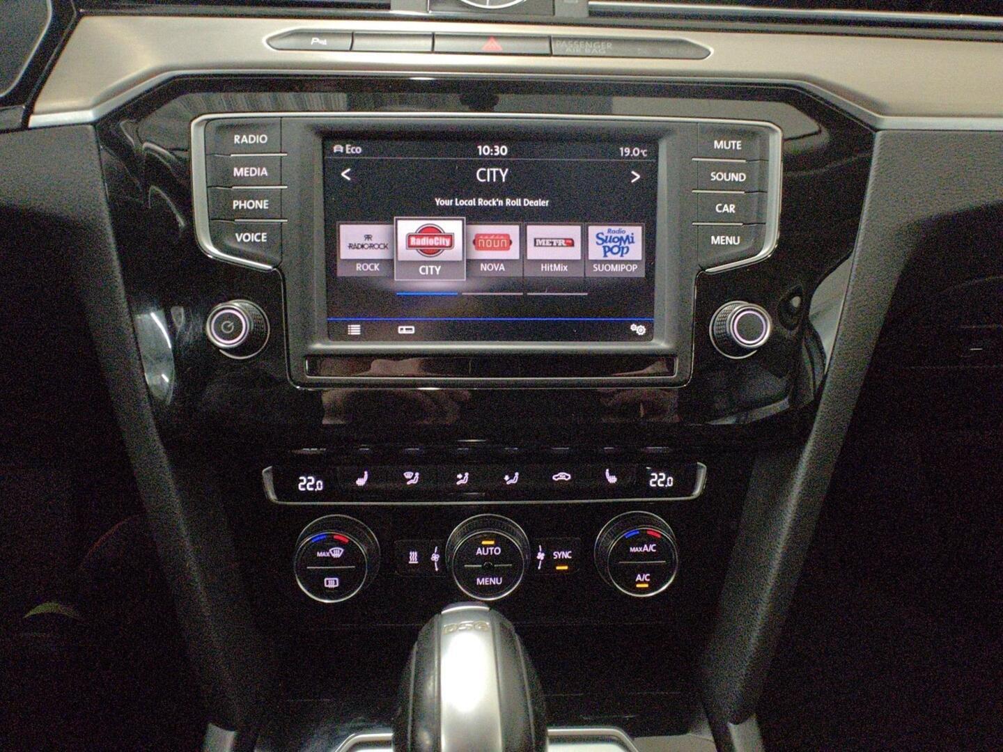 VOLKSWAGEN Passat 2017