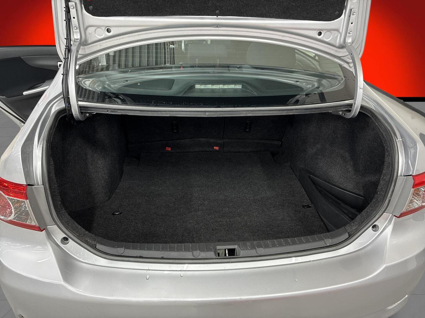 TOYOTA Corolla 2011