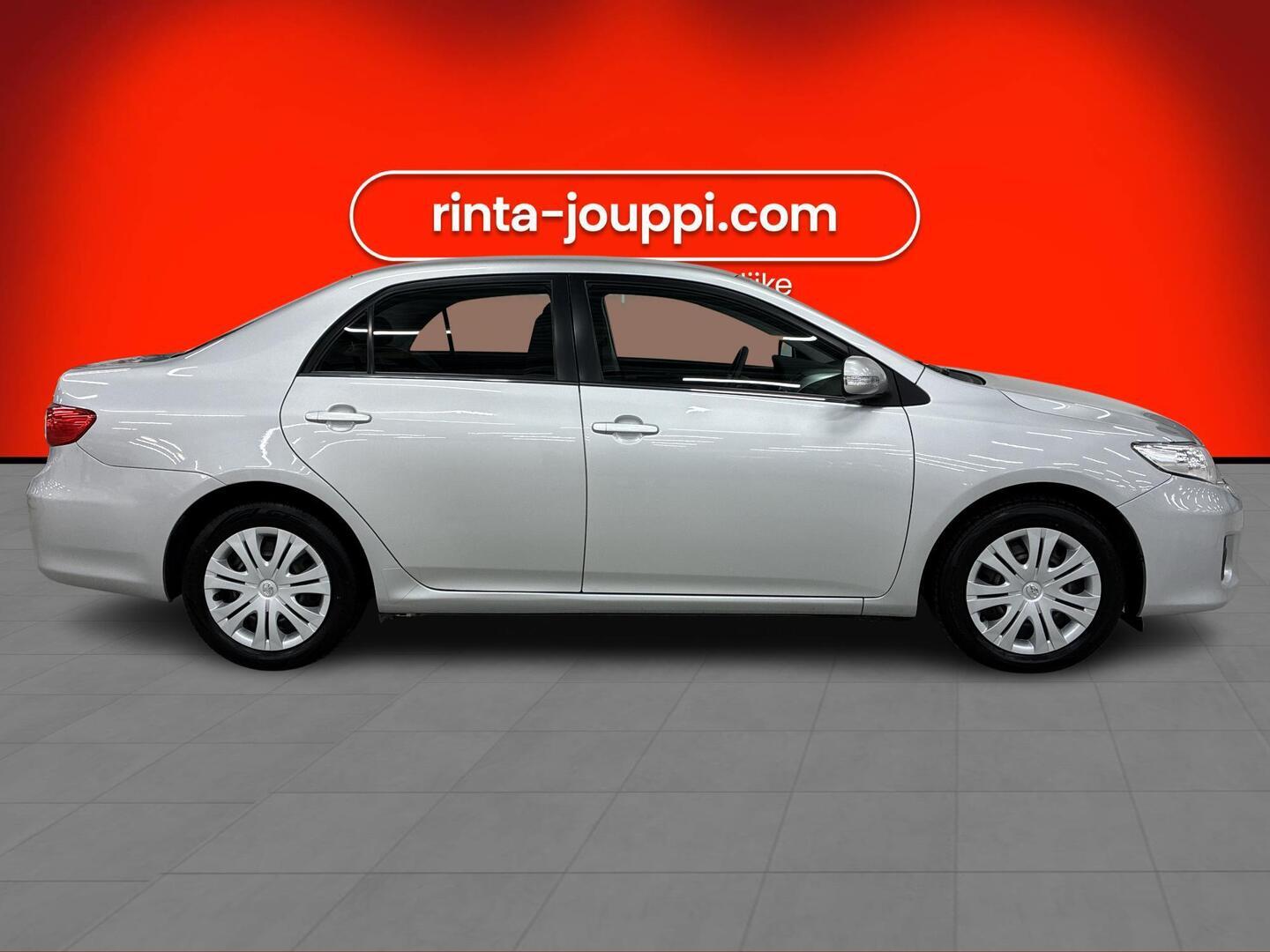 TOYOTA Corolla 2011