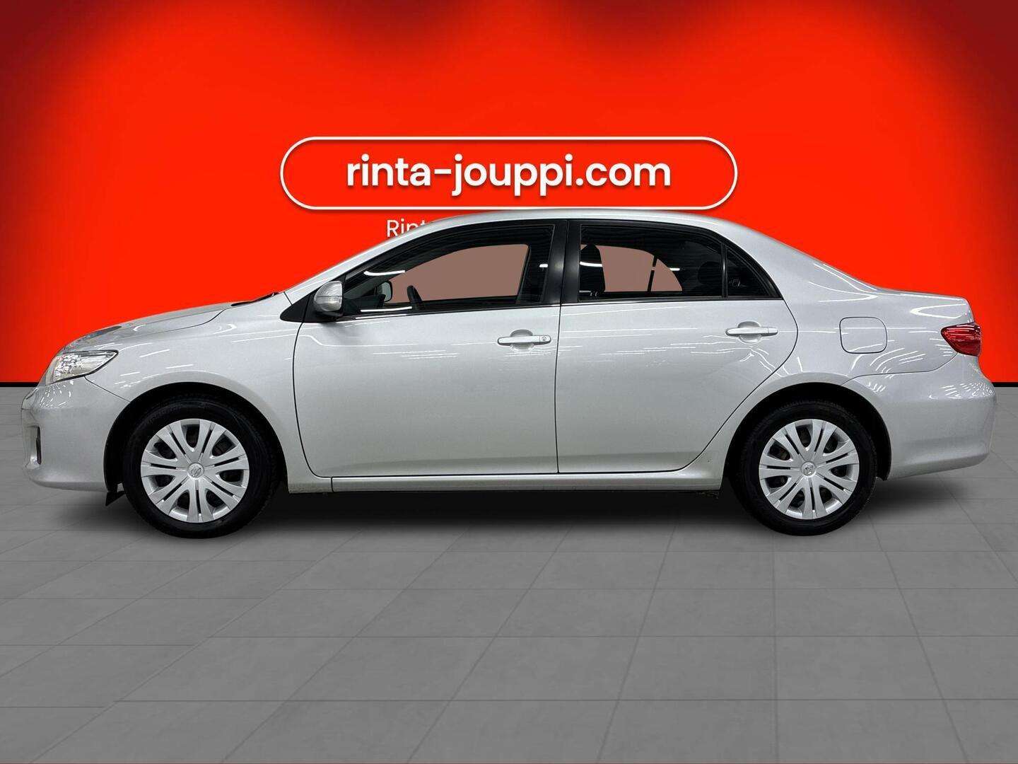 TOYOTA Corolla 2011