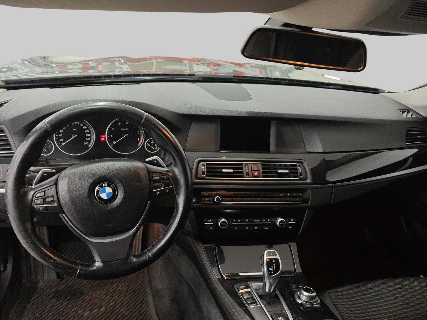 BMW 520 2012