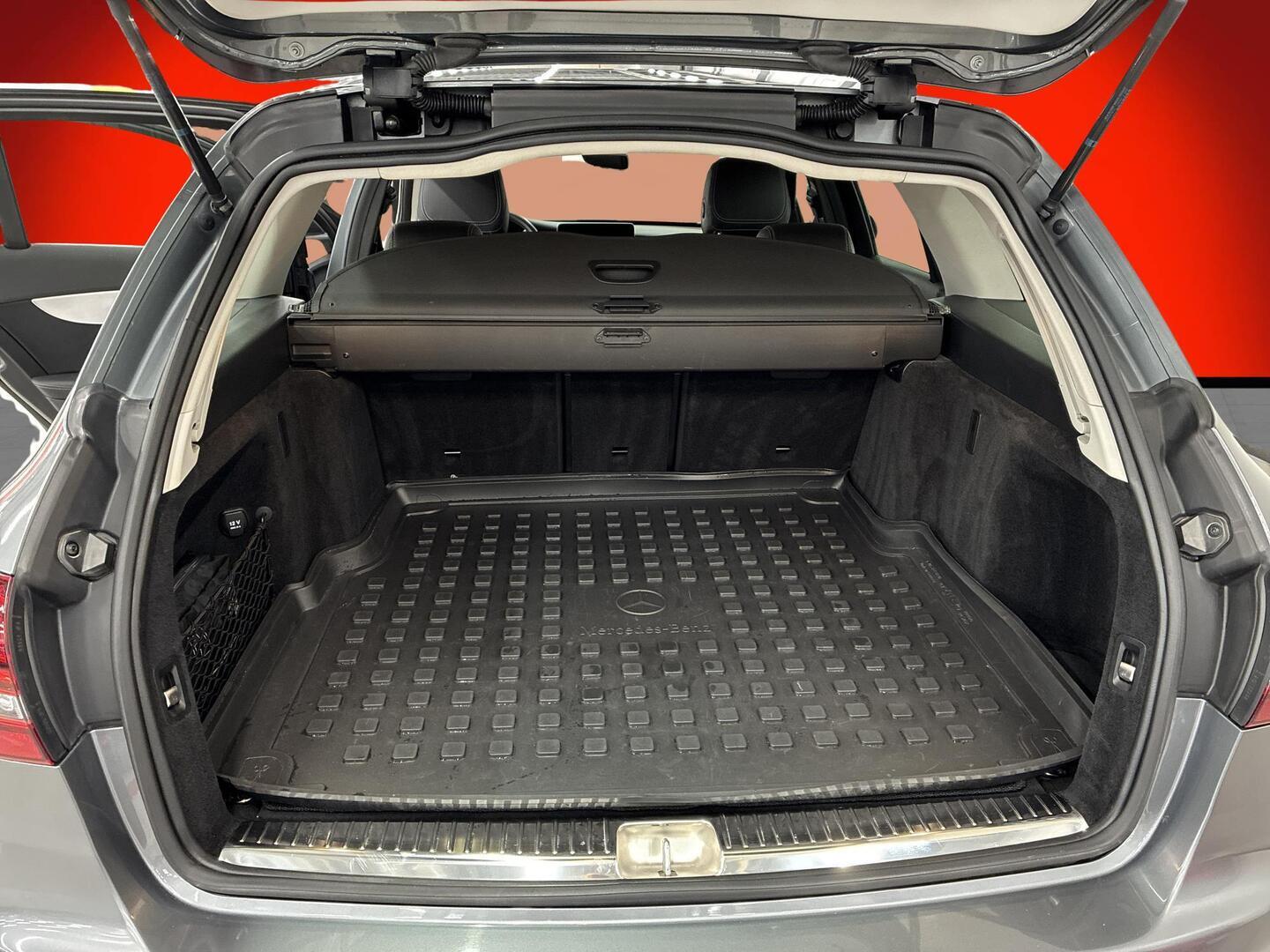 MERCEDES-BENZ C 2019