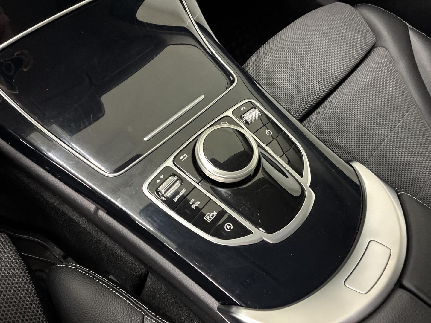 MERCEDES-BENZ C 2019