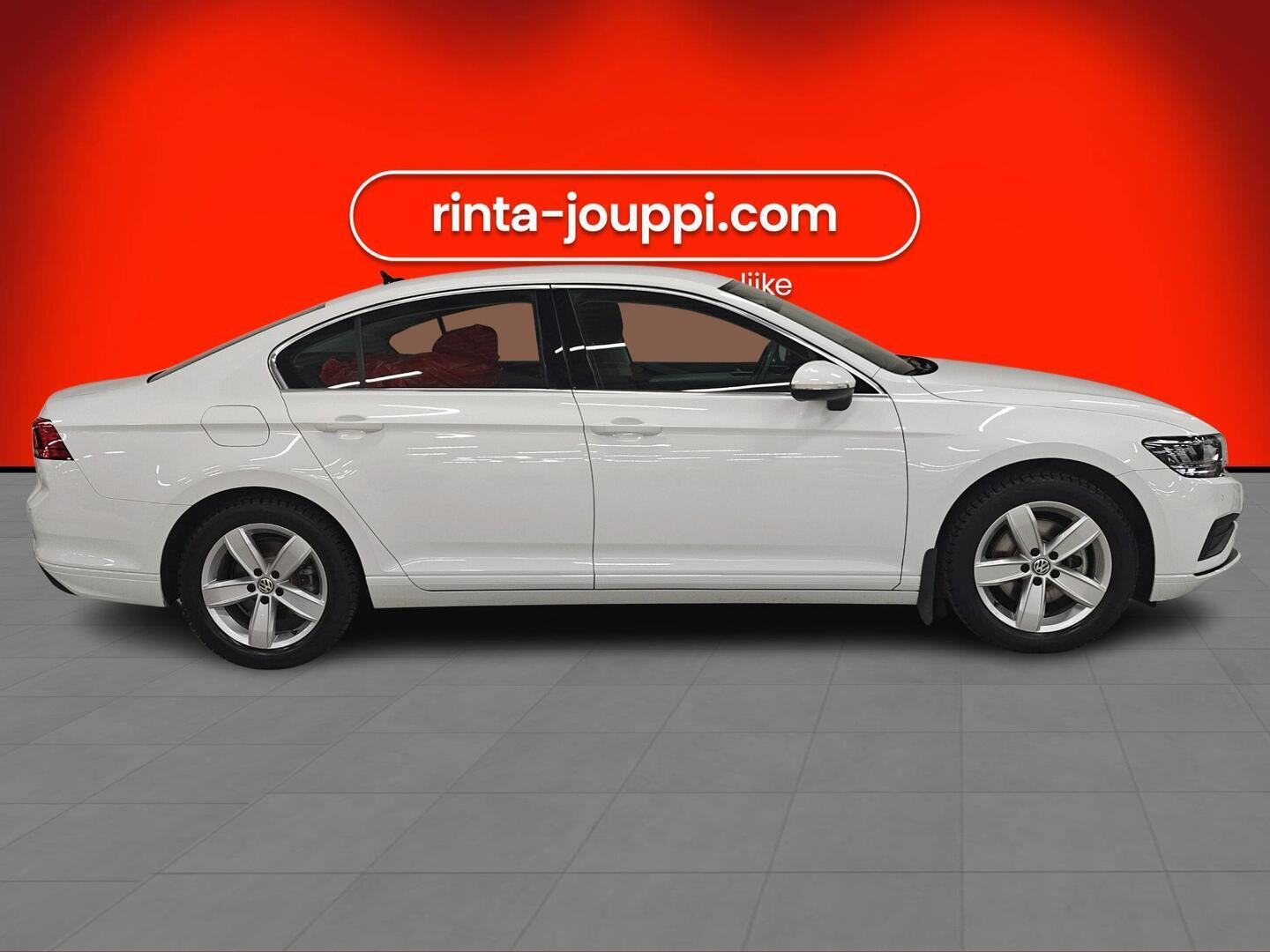 VOLKSWAGEN Passat 2019