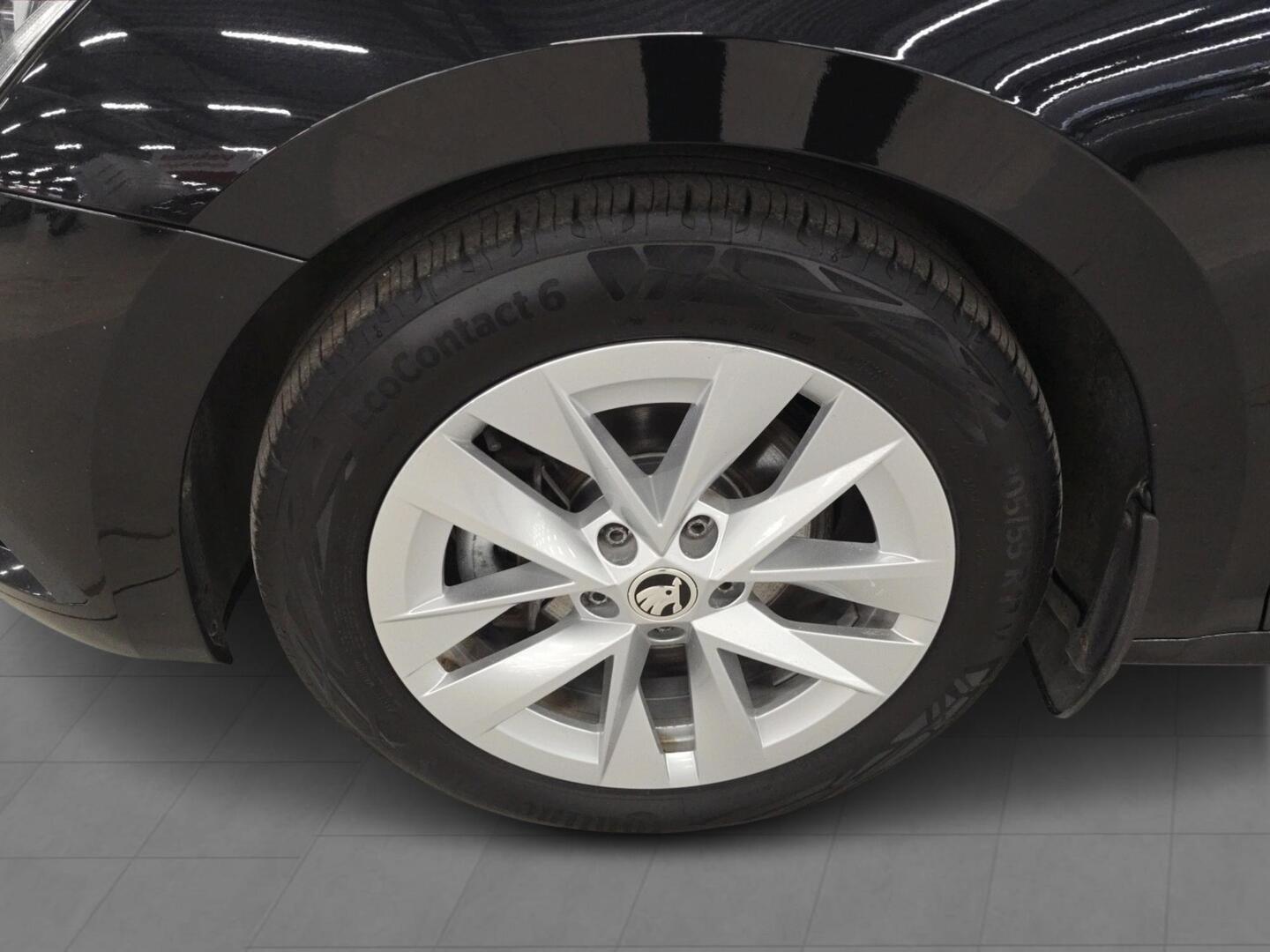 SKODA Octavia 2023