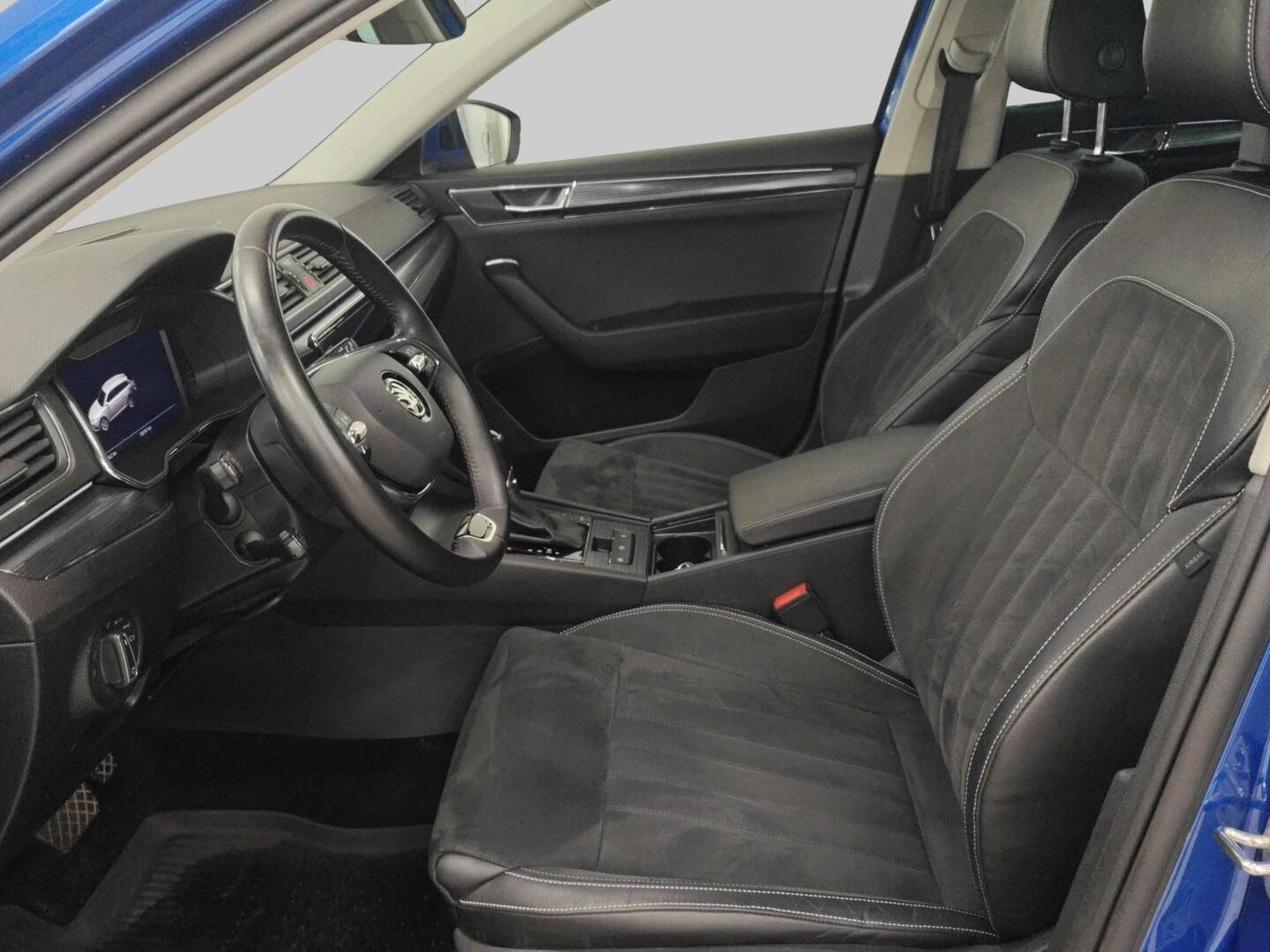 SKODA Superb 2023