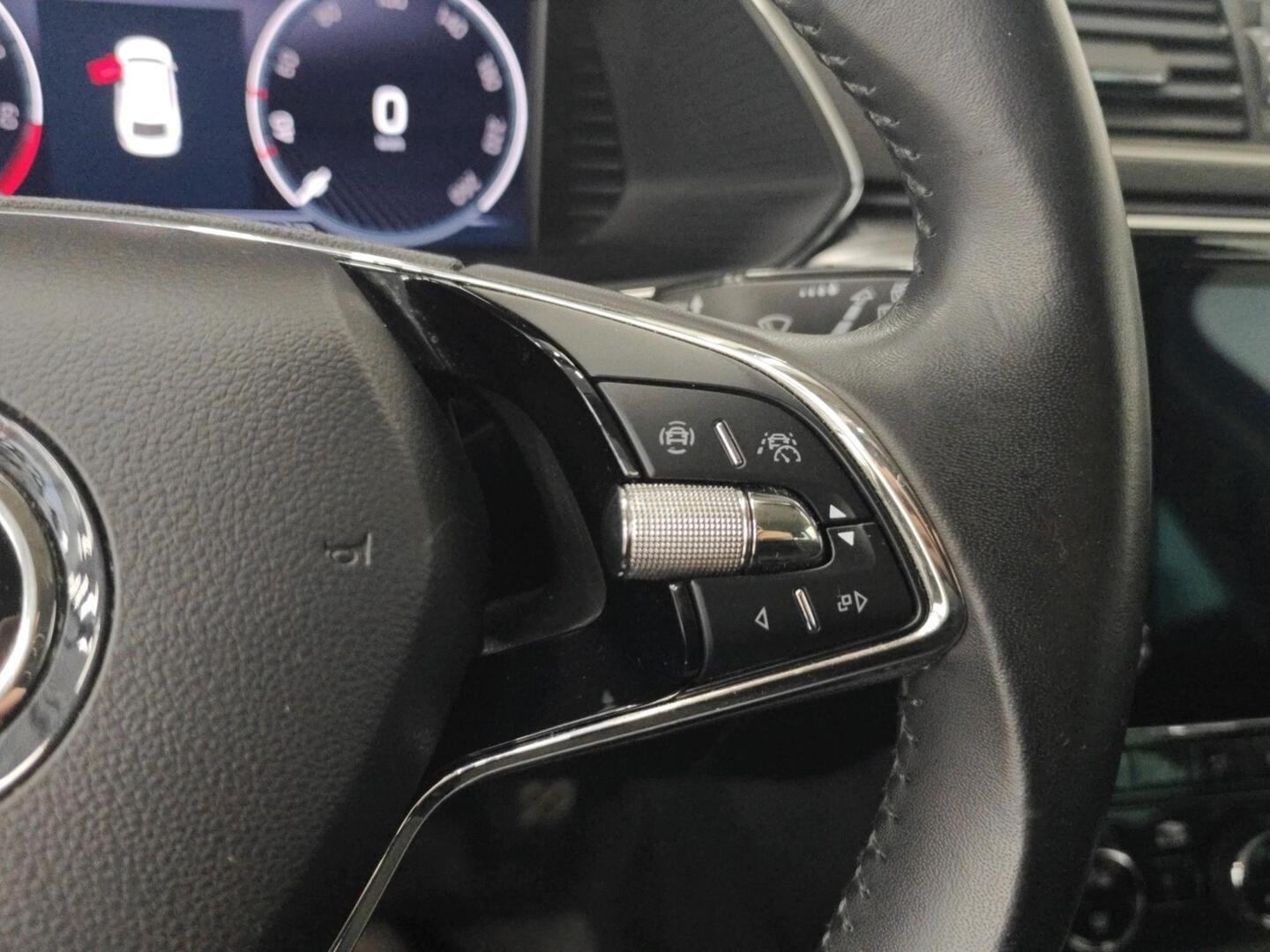SKODA Superb 2023