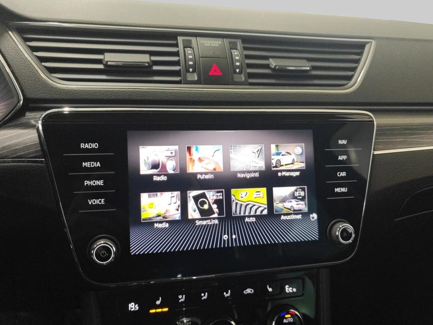 SKODA Superb 2023