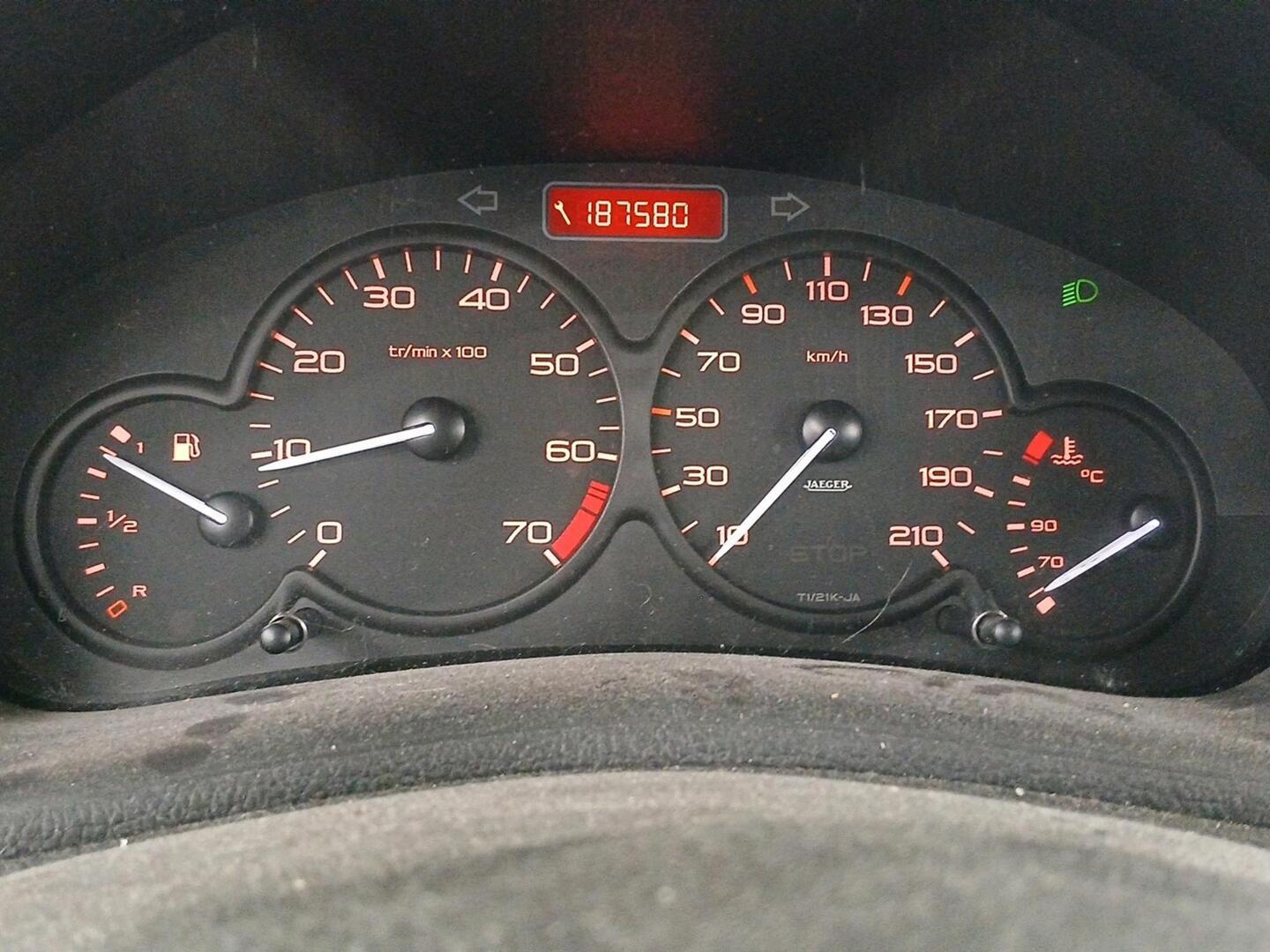 PEUGEOT 206 2003
