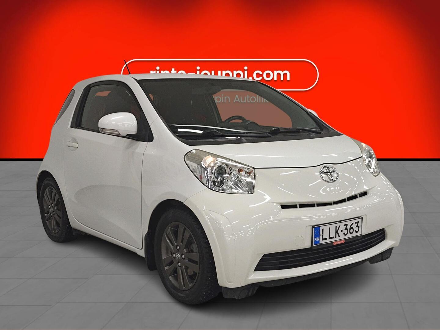 TOYOTA iQ 2010