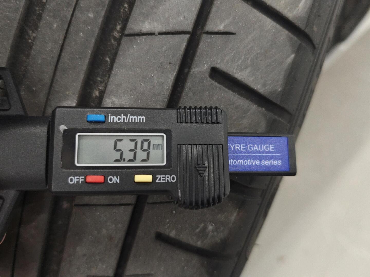 BMW 320 Gran Turismo 2013