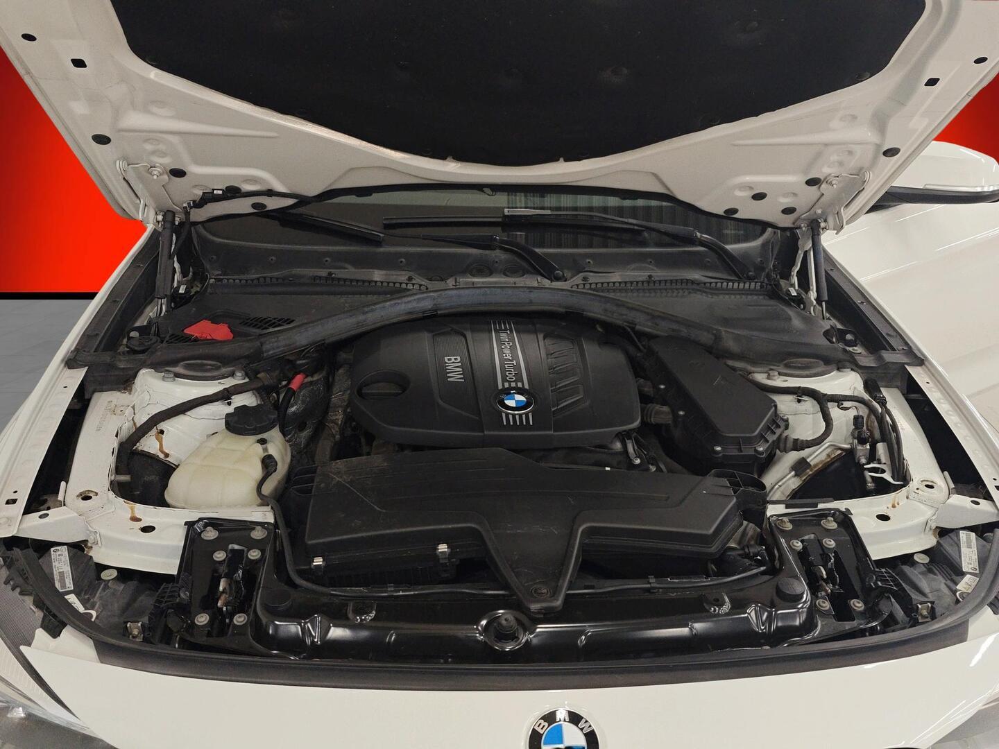 BMW 320 Gran Turismo 2013