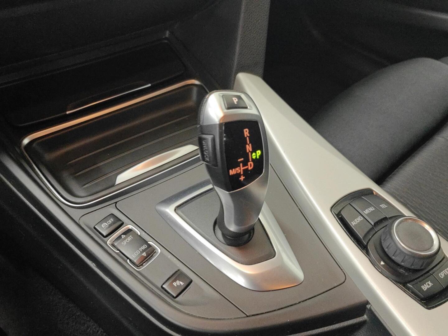 BMW 320 Gran Turismo 2013