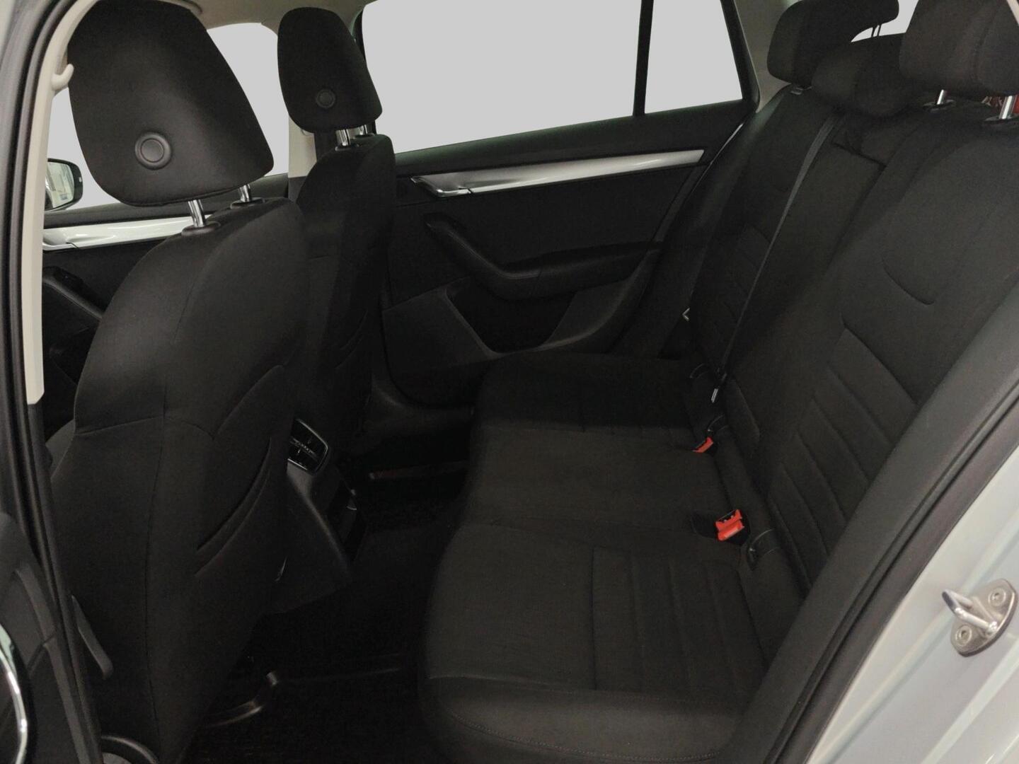 SKODA Octavia 2016
