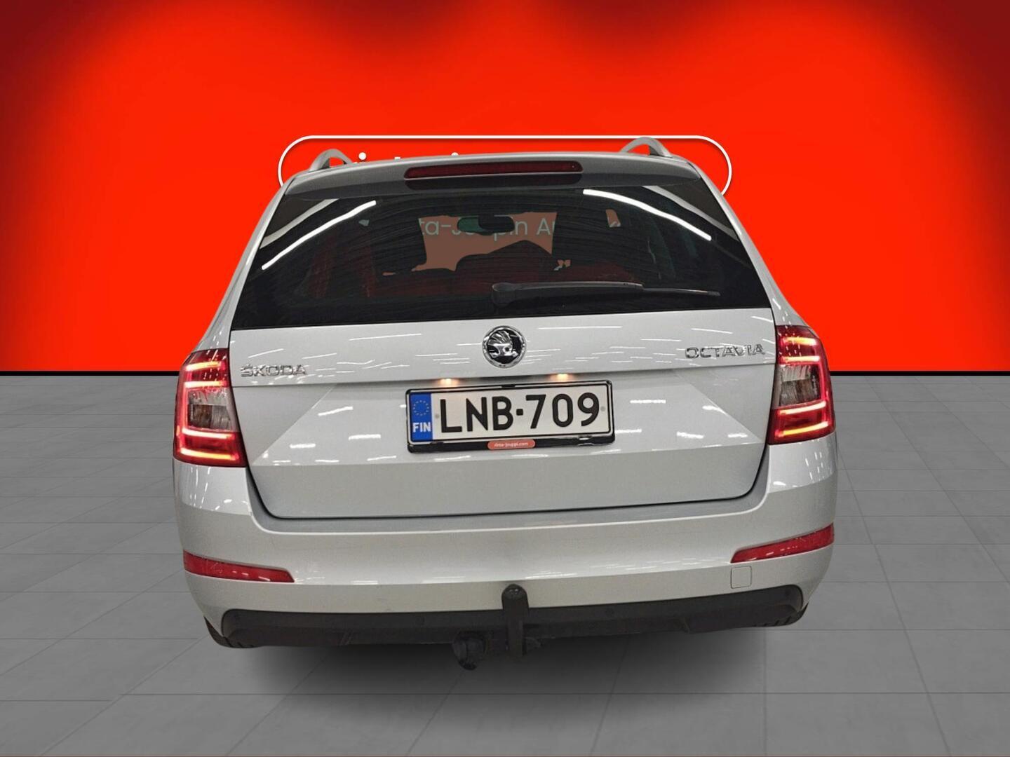 SKODA Octavia 2016