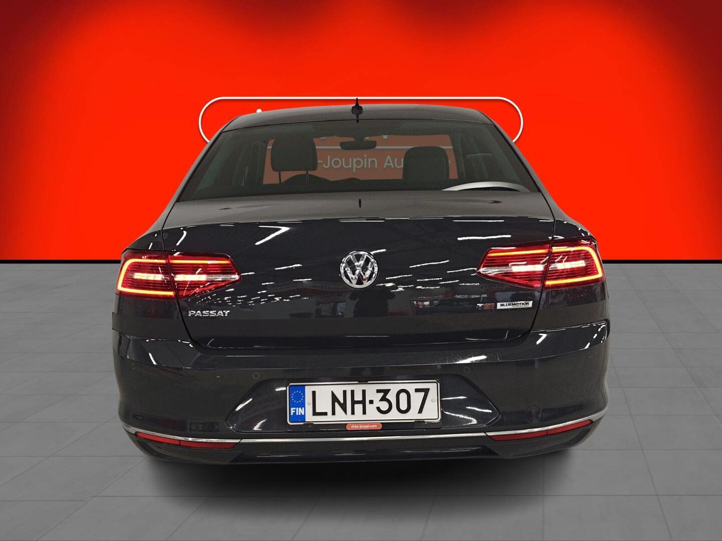 VOLKSWAGEN Passat 2016