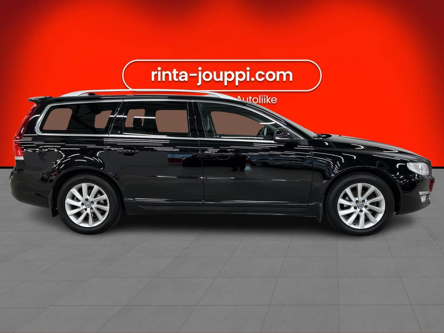 VOLVO V70 2016