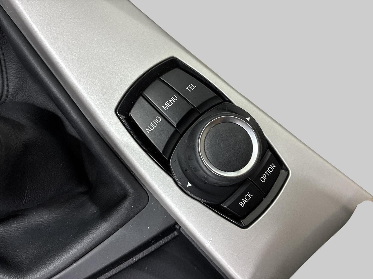 BMW 318 2017