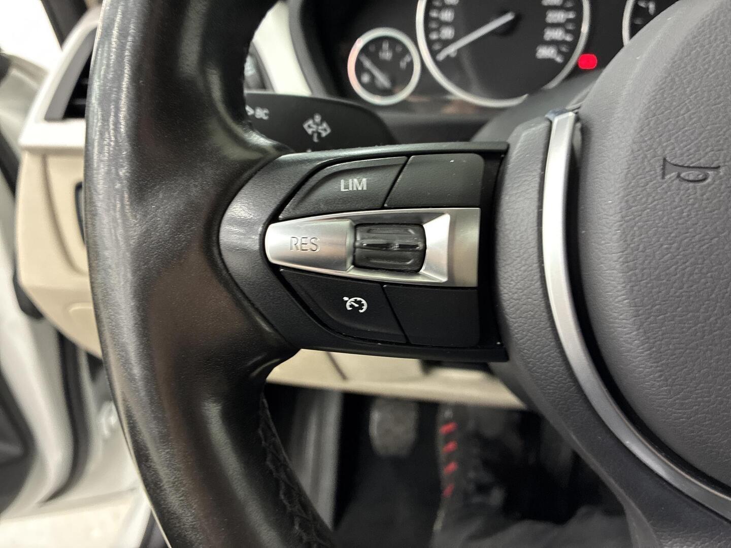 BMW 318 2017