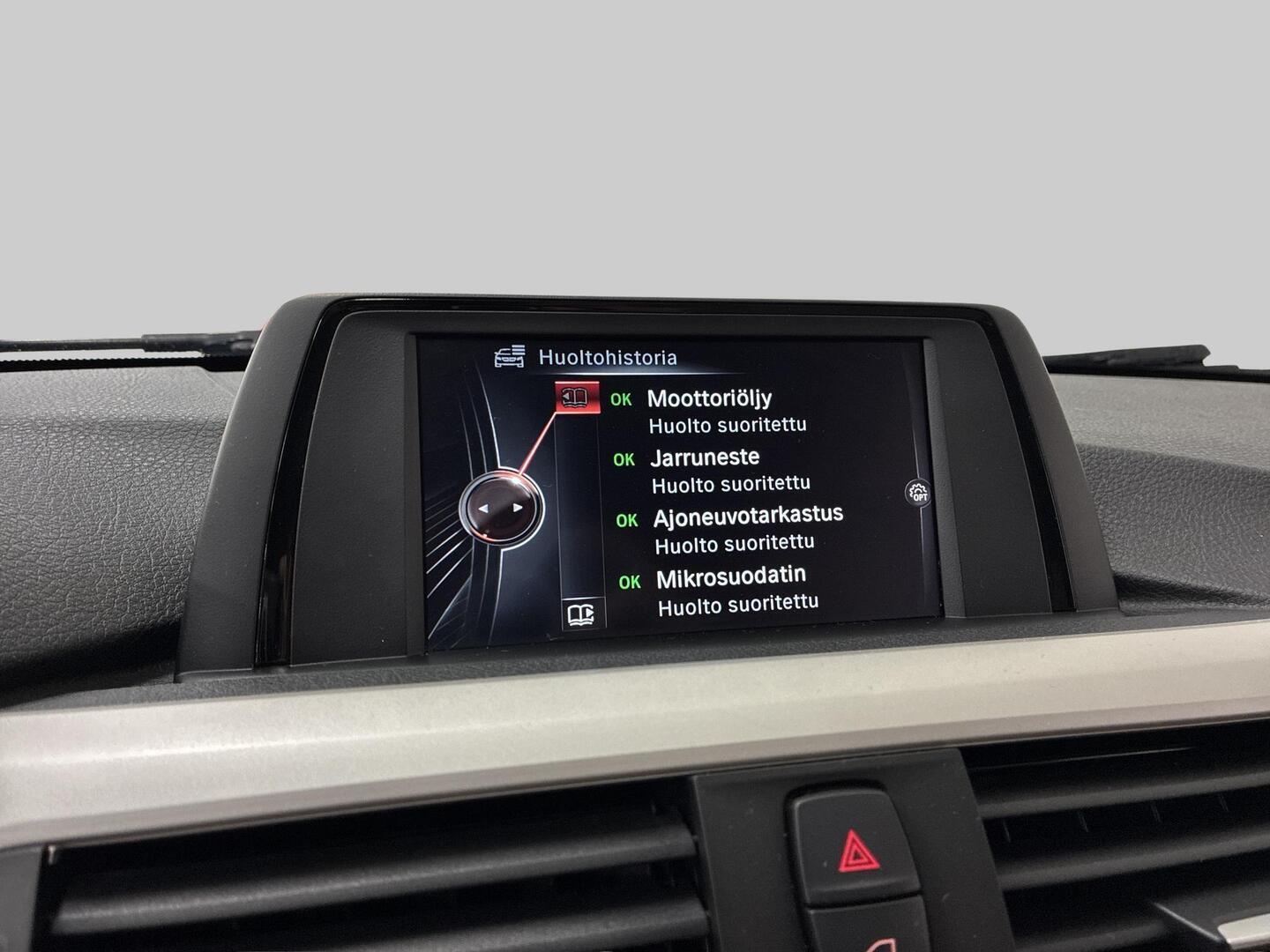 BMW 318 2017