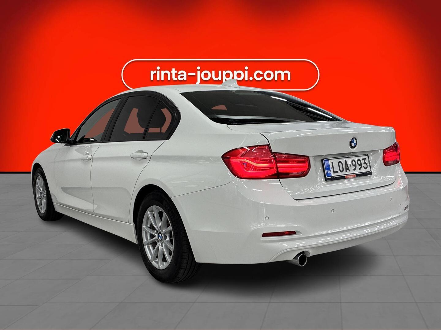 BMW 318 2017