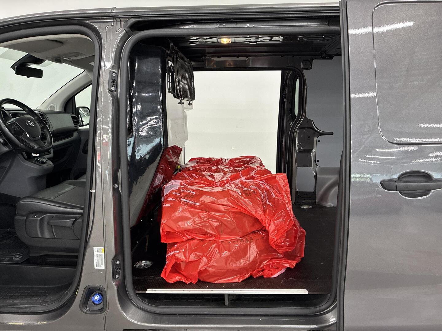 TOYOTA Proace 2021