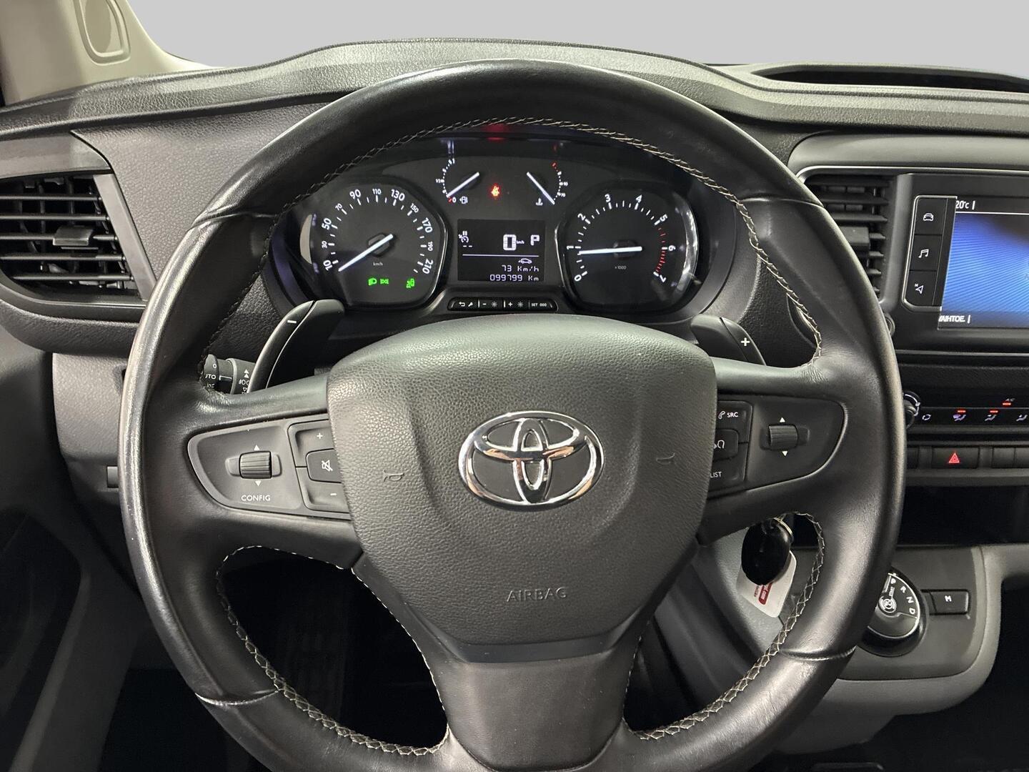 TOYOTA Proace 2021