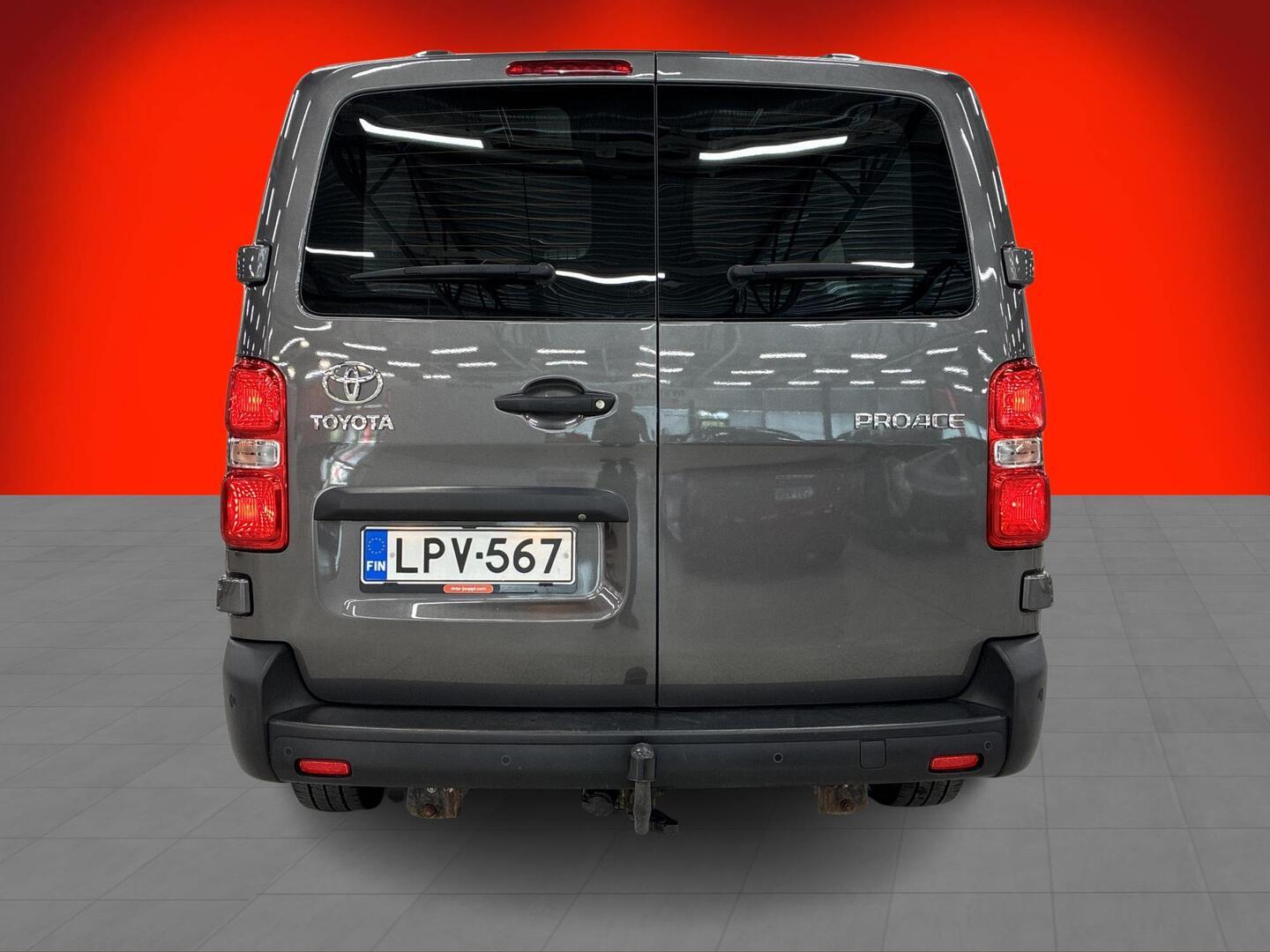 TOYOTA Proace 2021