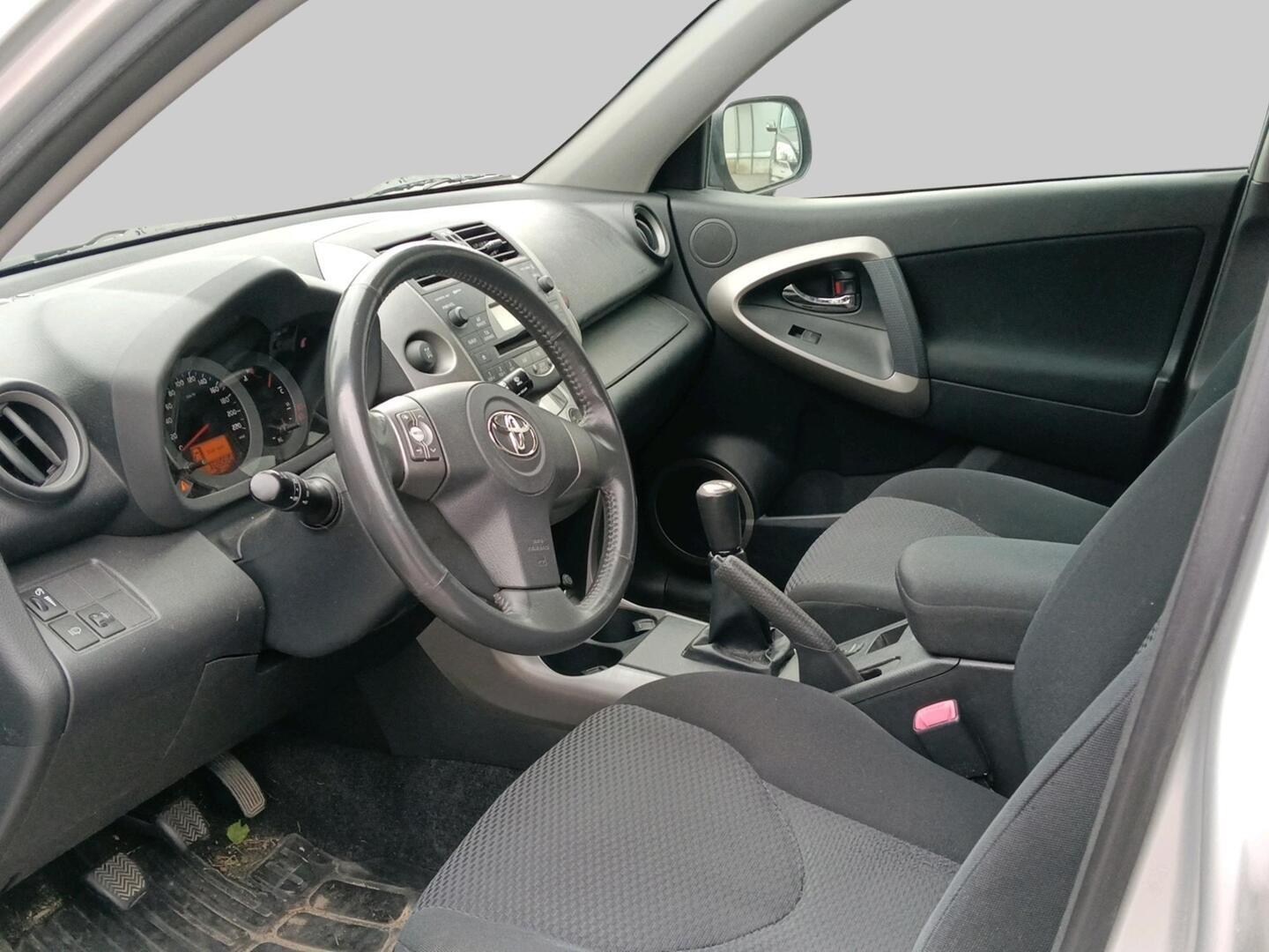 TOYOTA RAV4 2008