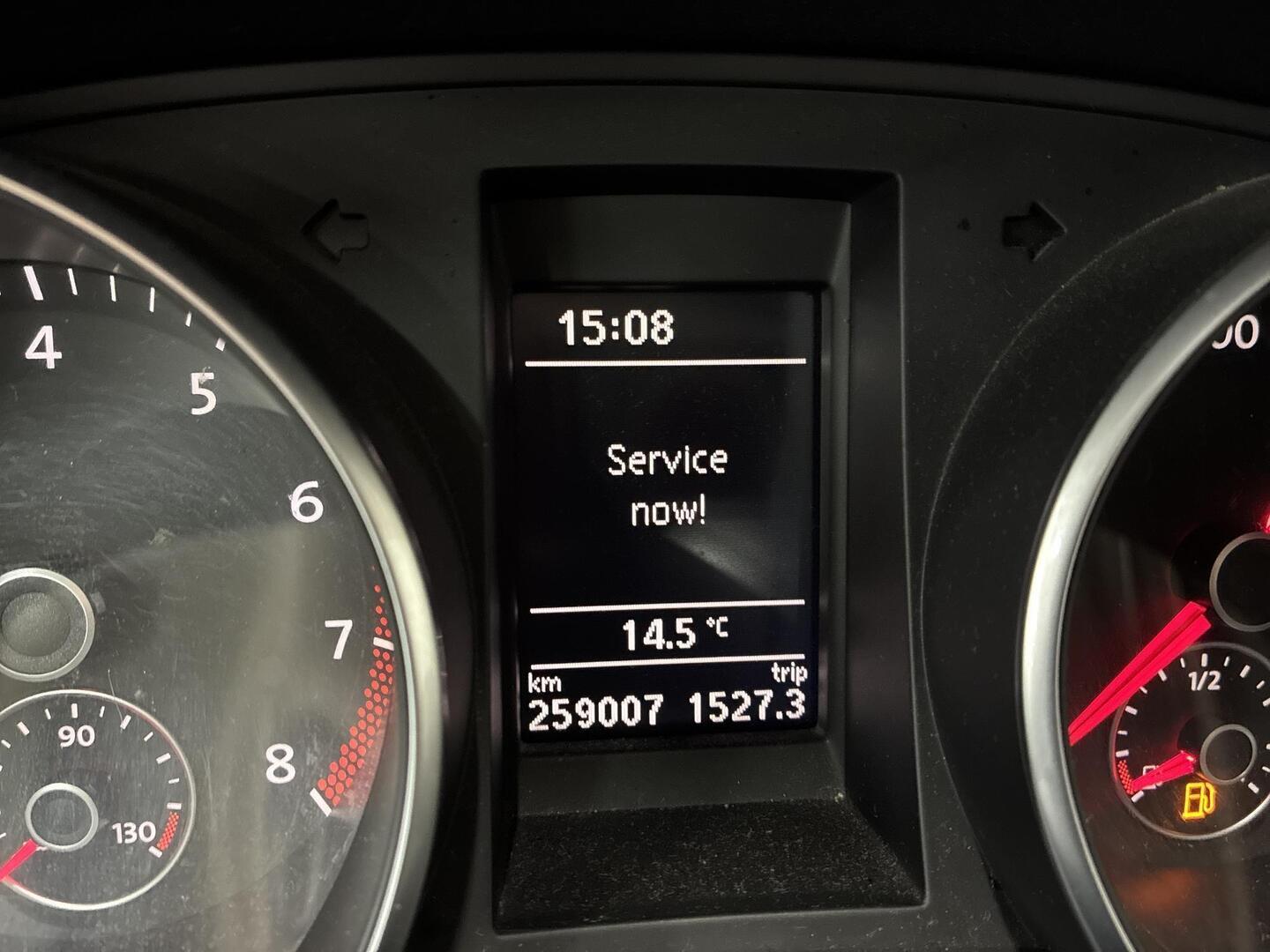 VOLKSWAGEN Golf 2010