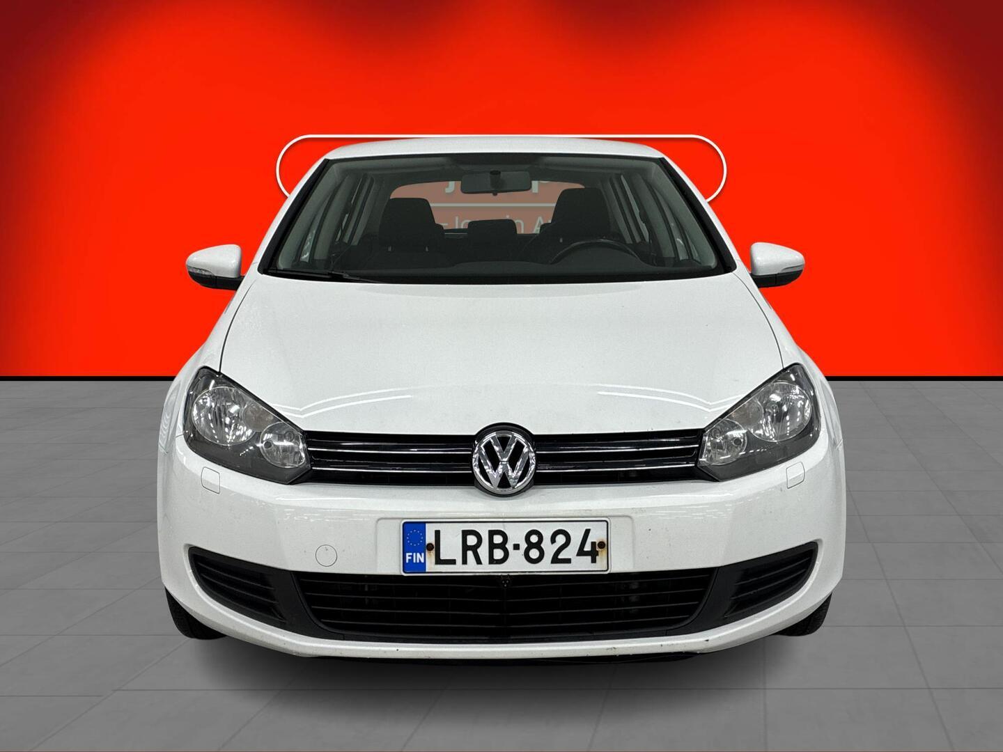 VOLKSWAGEN Golf 2010