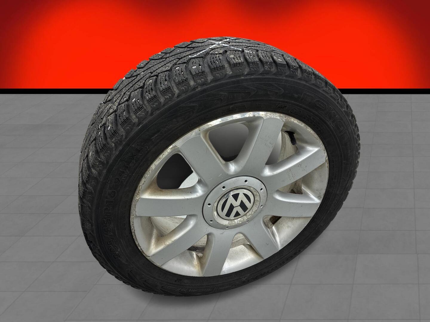 VOLKSWAGEN Golf 2010