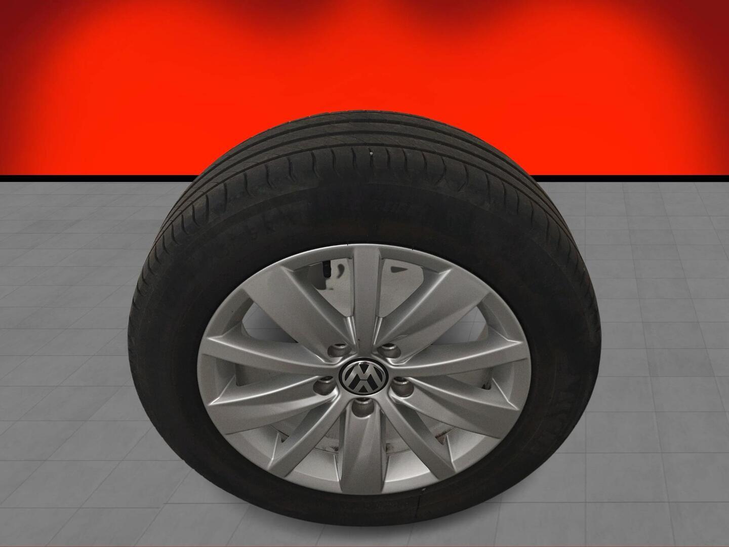 VOLKSWAGEN Passat 2013