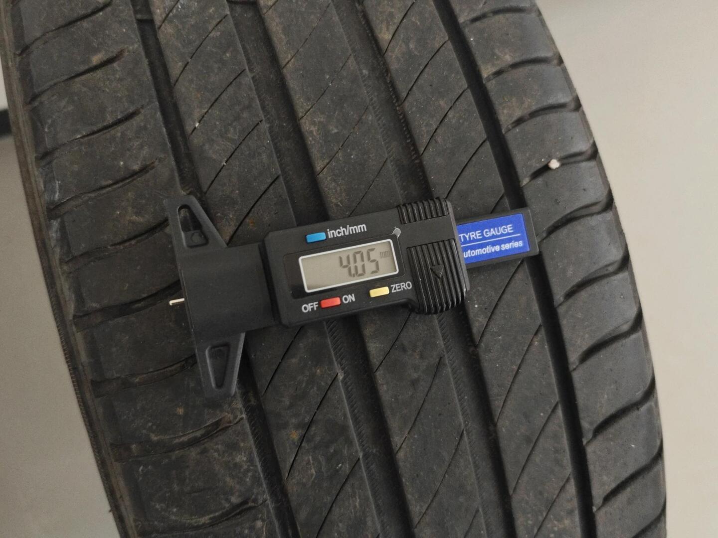 VOLKSWAGEN Passat 2013