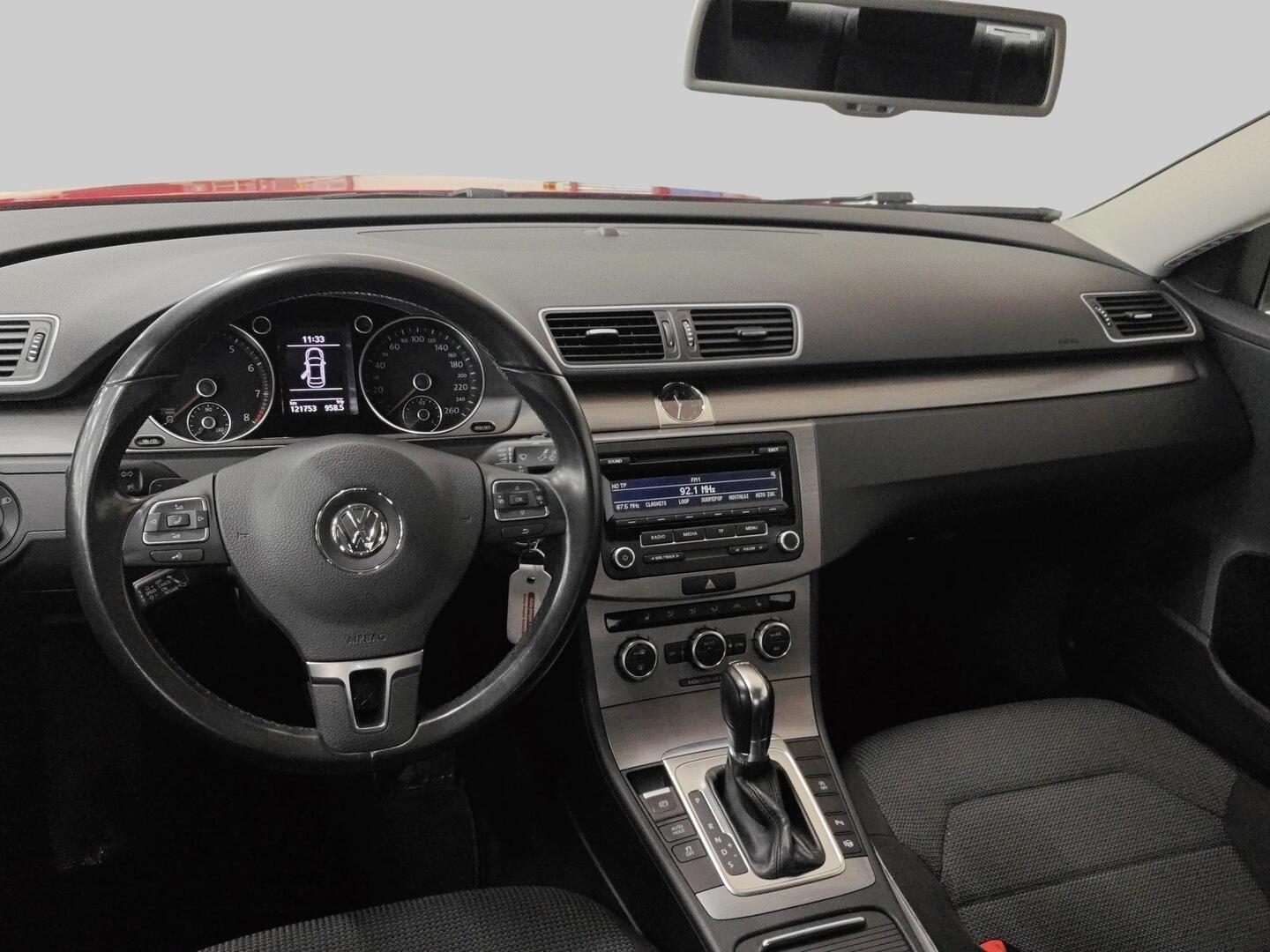 VOLKSWAGEN Passat 2013