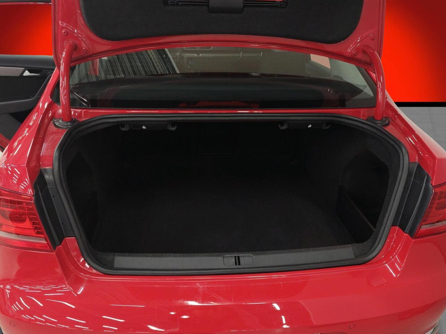 VOLKSWAGEN Passat 2013