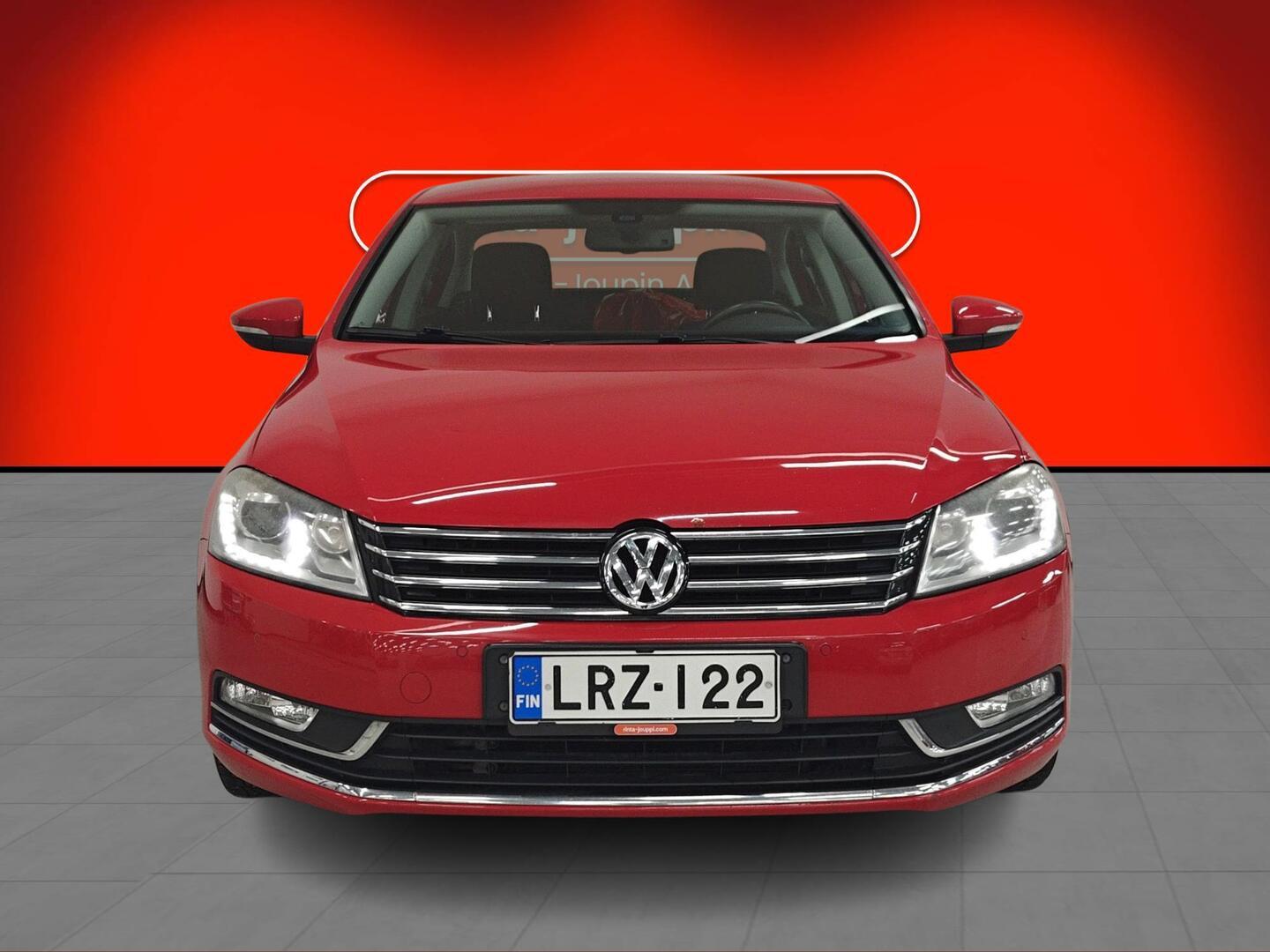 VOLKSWAGEN Passat 2013