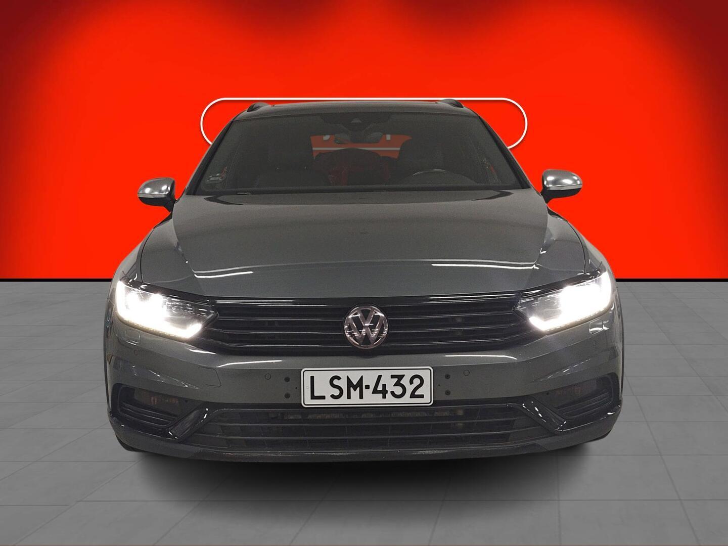 VOLKSWAGEN Passat 2017