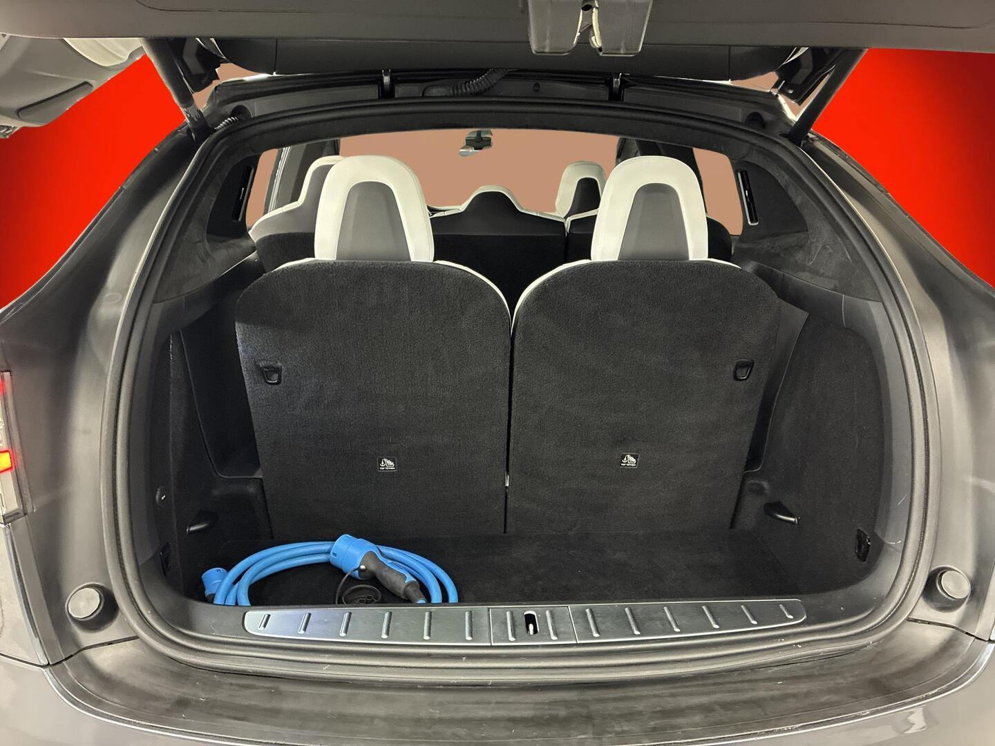TESLA Model X 2019