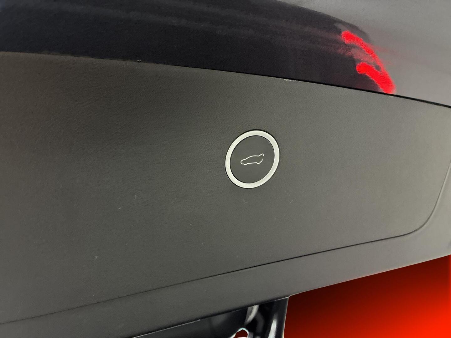 TESLA Model X 2019