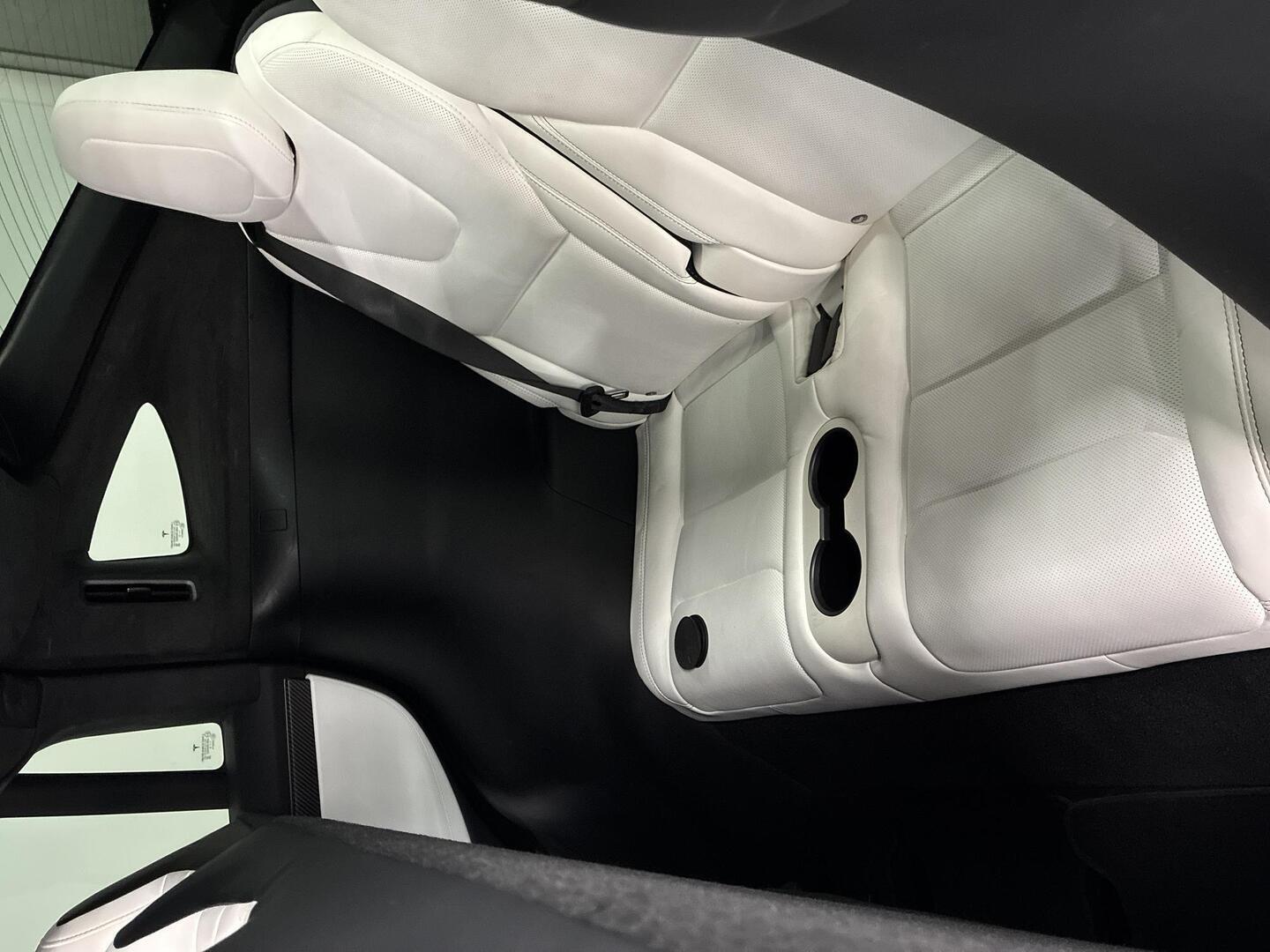 TESLA Model X 2019