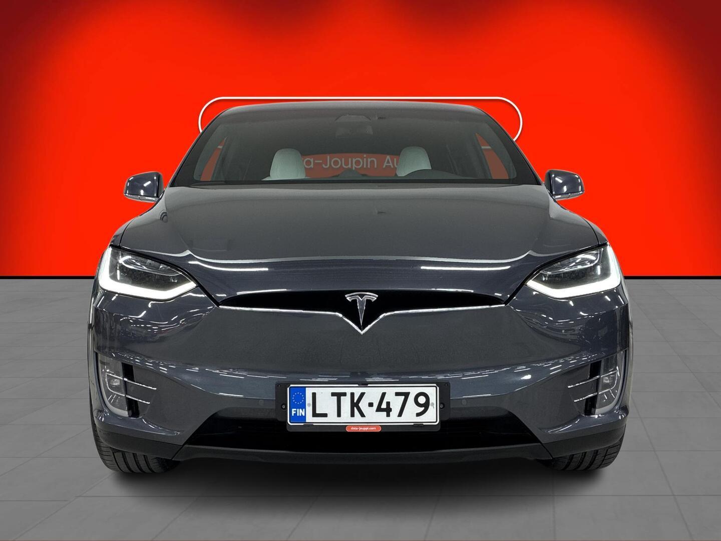 TESLA Model X 2019