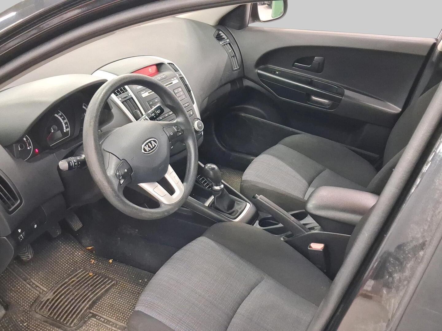 KIA cee'd 2010