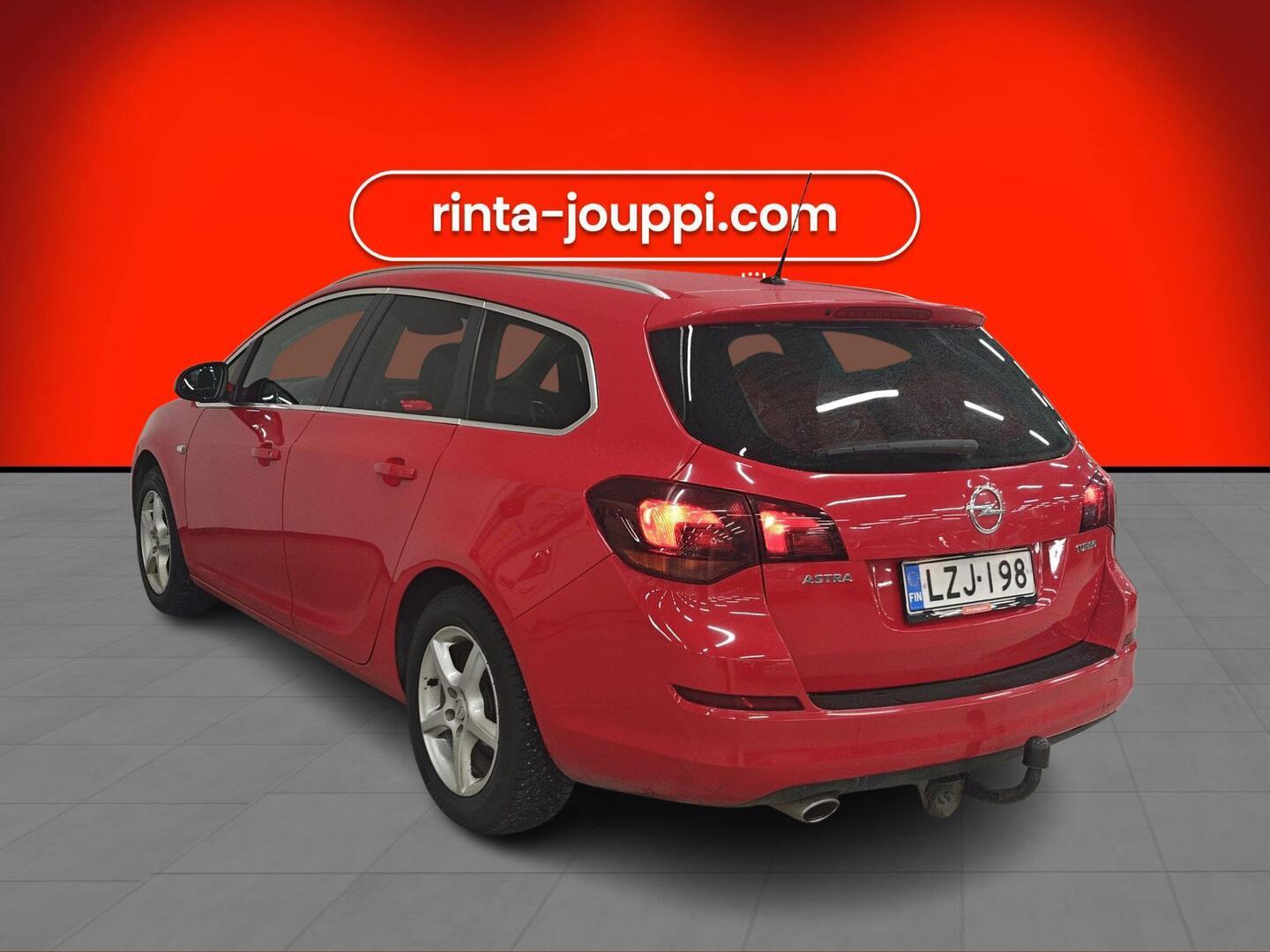 OPEL Astra 2012