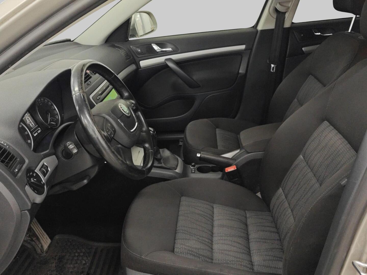 SKODA Octavia 2013
