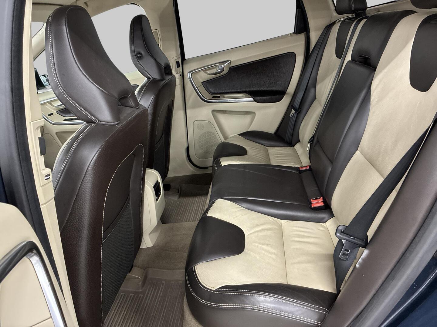 VOLVO XC60 2013