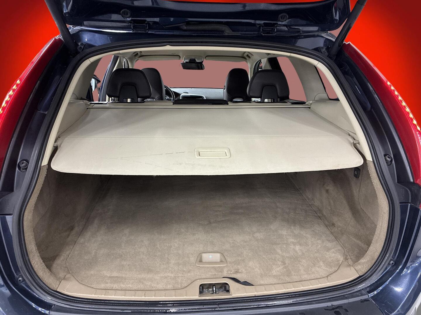 VOLVO XC60 2013