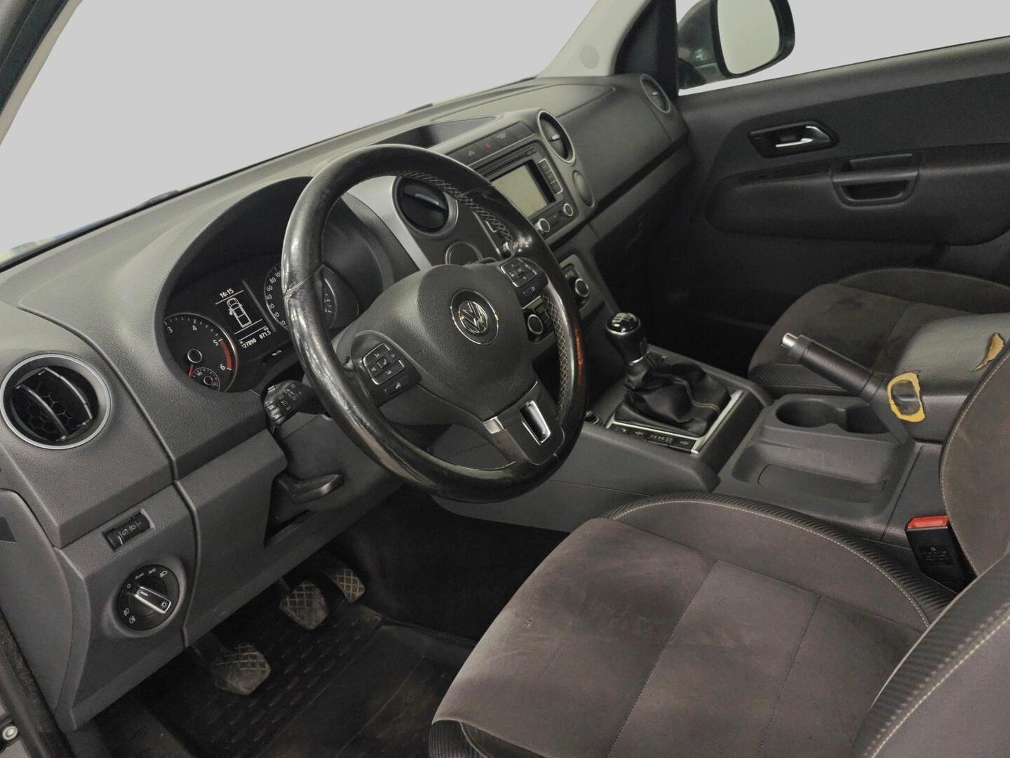 VOLKSWAGEN Amarok 2014