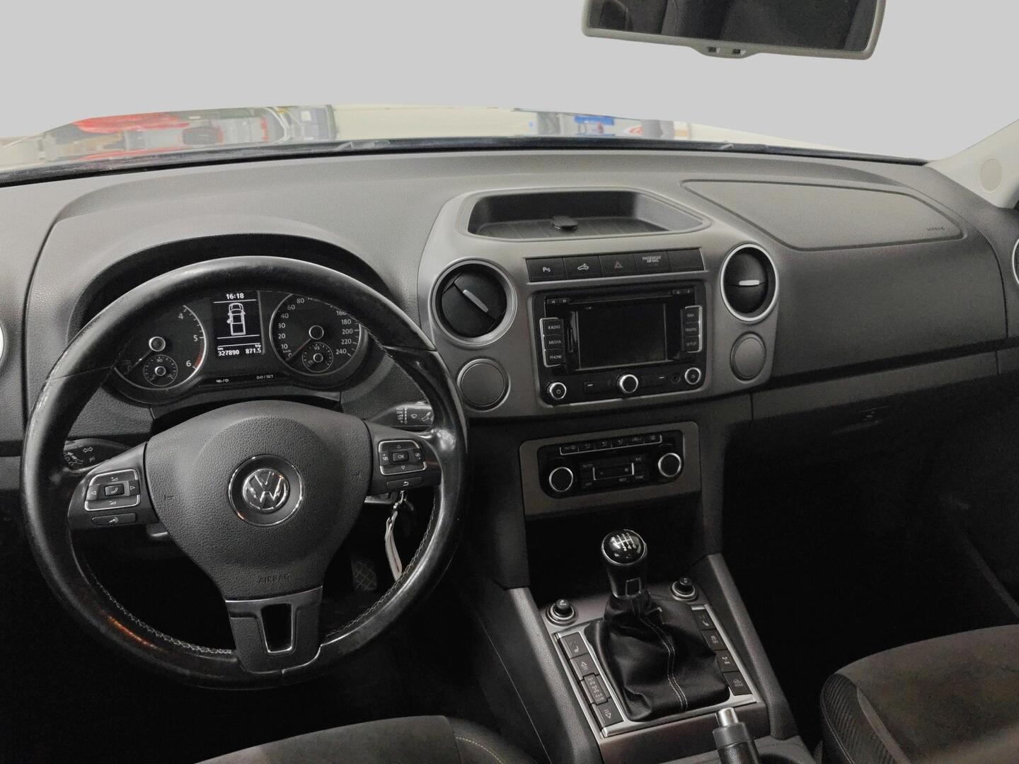 VOLKSWAGEN Amarok 2014